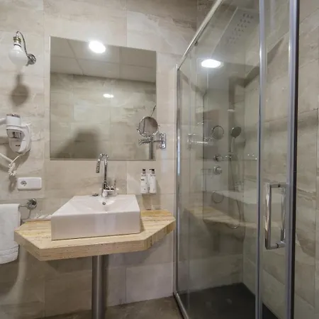 Infanta Isabel By Recordis Hotel 3*