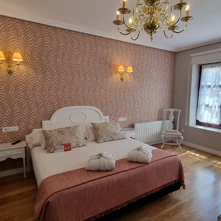 Infanta Isabel By Recordis מלון סגוביה