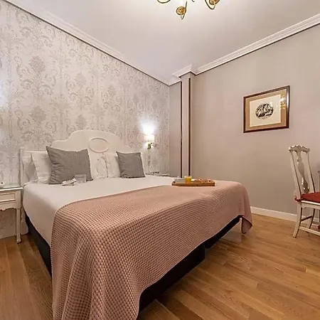 Infanta Isabel By Recordis Hotel 3*