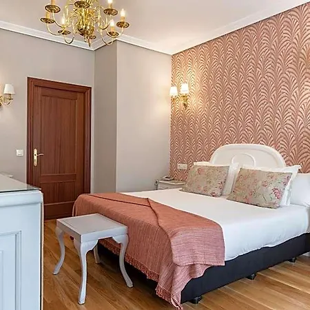 Hotel Infanta Isabel By Recordis 3*