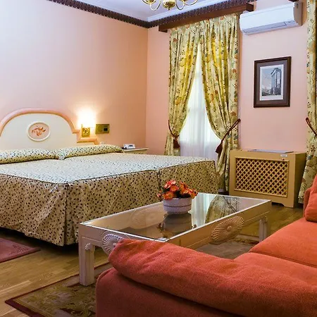 Hotel Infanta Isabel By Recordis