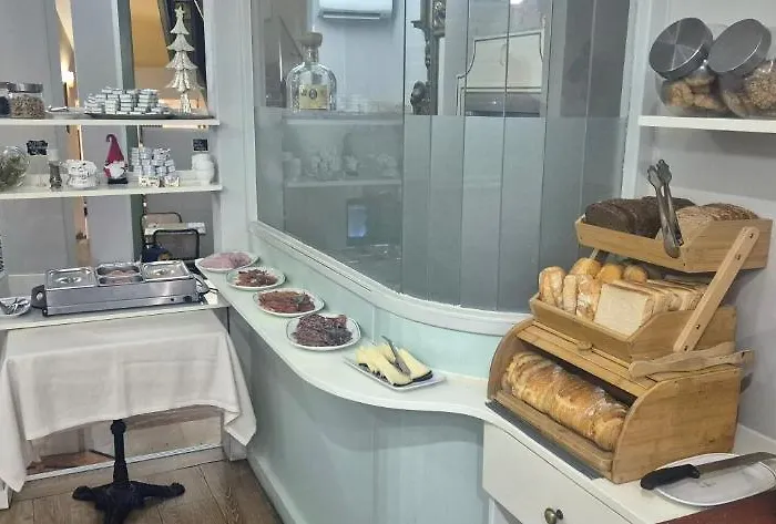 Infanta Isabel By Recordis Отель 3*